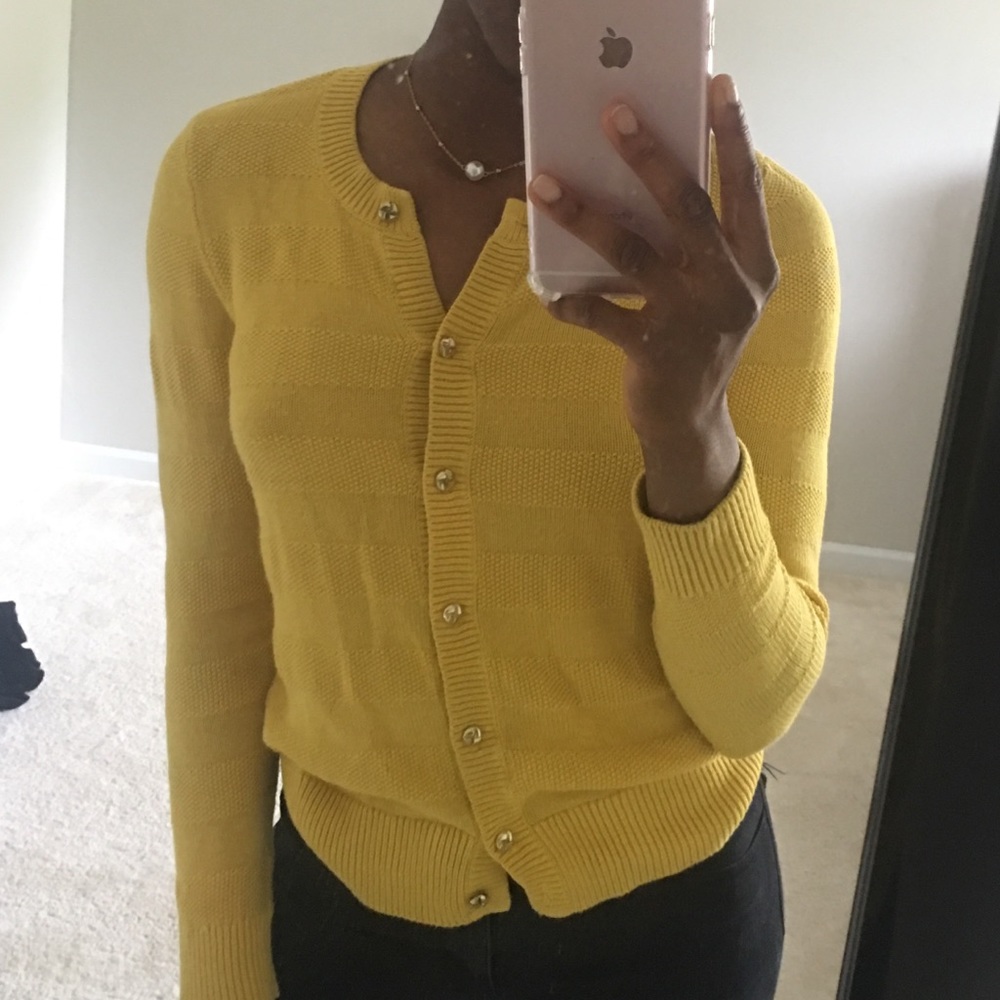 💛 Yellow Crew Neck Button Sweater Cardigan